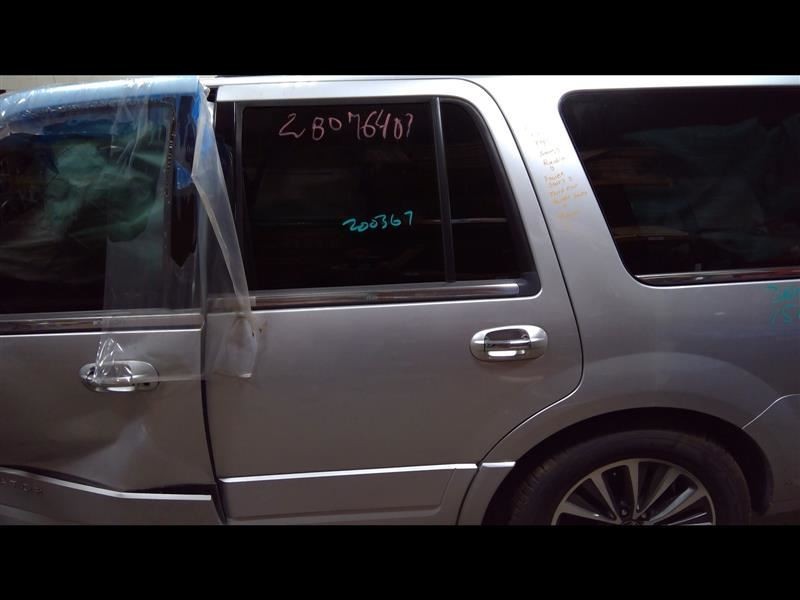 Driver Rear Side Door Silver AW Privacy Tint Glass Fits 07-17 NAVIGATOR 727459