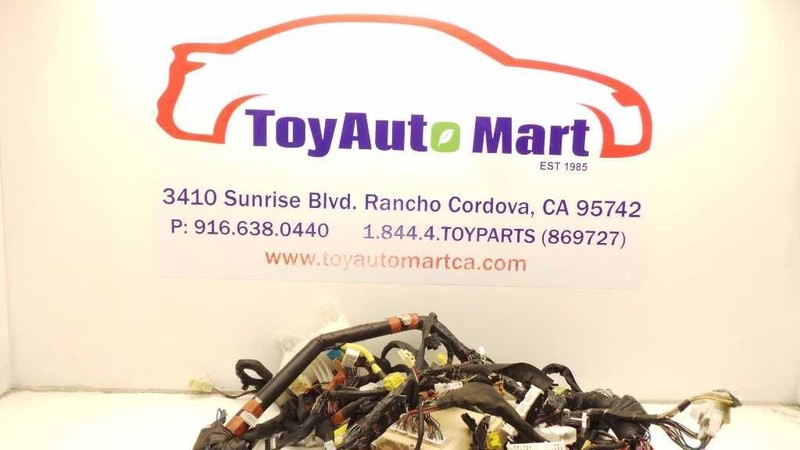 04 05 06 07 08 09 10 SIENNA Dash Wire Harness 82141-08390B
