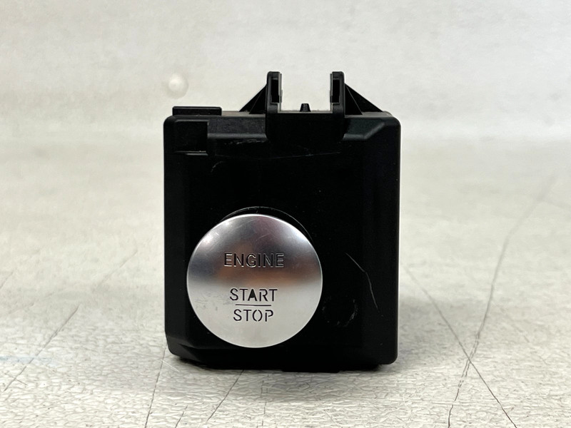 ⭐2014-2019 MERCEDES CLA250 ENGINE IGNITION START STOP SWITCH BUTTON OEM LOT2739