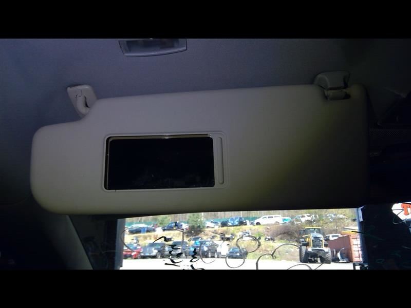 Driver Sun Visor Illuminated Without Garage Door Opener Fits 09-17 CC 1345208