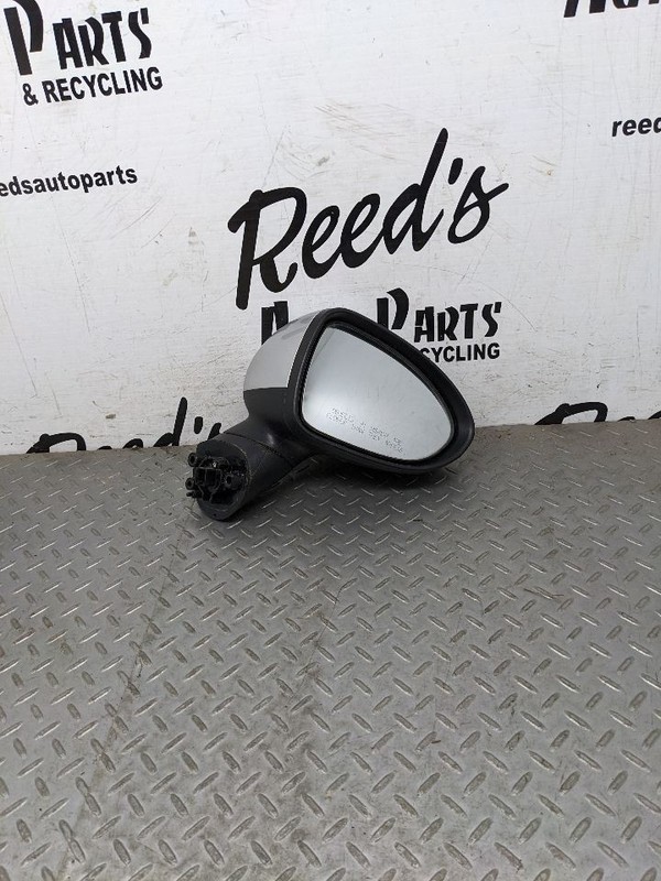 Passenger Side View Mirror Power Heated Body Color Fits 12-14 RIO 1060898