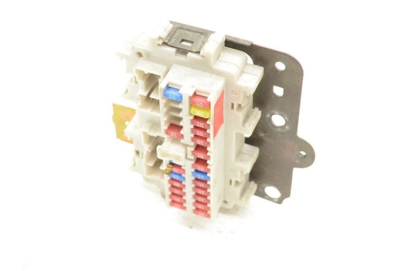 2005-2011 NISSAN XTERRA 4.0L RWD INTERIOR CABIN FUSE BOX