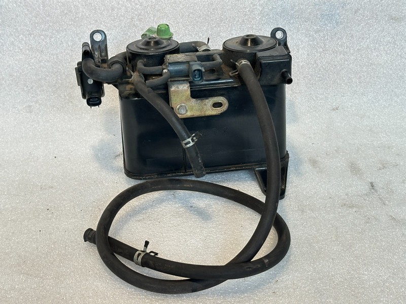 1996-2001 Toyota Tacoma 4Runner 2.7 3.4 Charcoal Fuel Vapor Canister