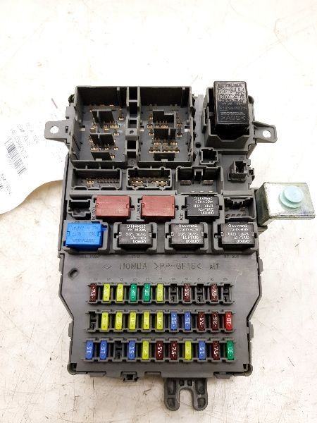 04 TOYOTA TL 3.2L CABIN FUSE BOX