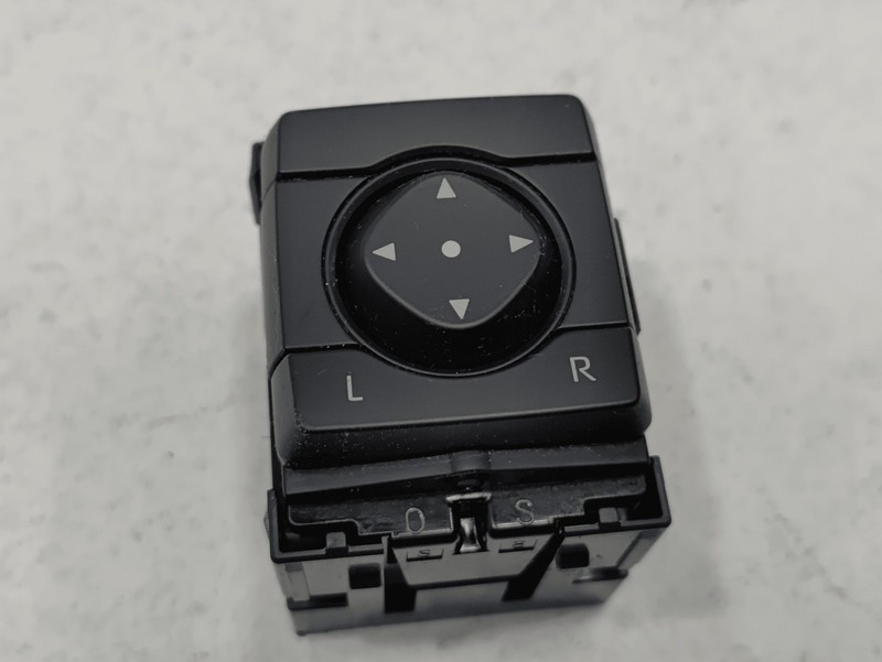 Toyota RAV4 Front Left Driver Side Door Outer Mirror Control Switch OEM 2021-23