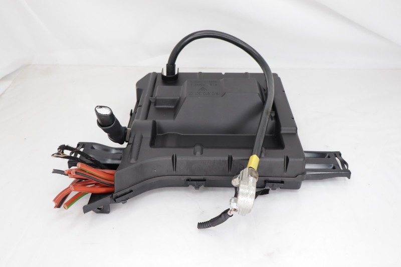 ✅ 2010-2016 OEM Porsche Panamera 4 970 Distribution Power Fuse Relay Box OEM