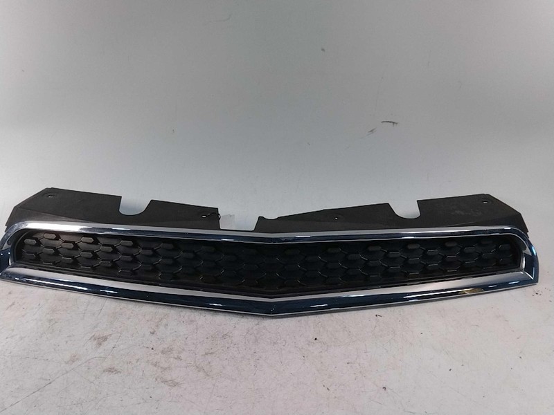 2013 Chevrolet Equinox Grille OEM Blue 20882352 Used Road Grime 149k Miles