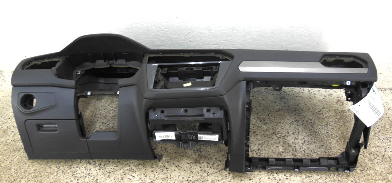 2018-2023 Volkswagen Tiguan Dashboard Dash Pad Panel OEM
