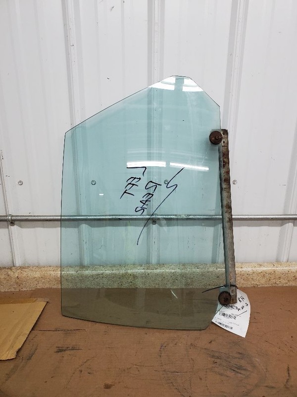 Driver Left Rear Door Glass Lesabre Sedan Fits 71-74 BUICK 288046