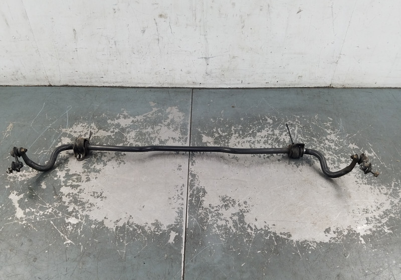 2005 04 05 Subaru WRX STi Front Sway Bar / End Links #1066 VV4