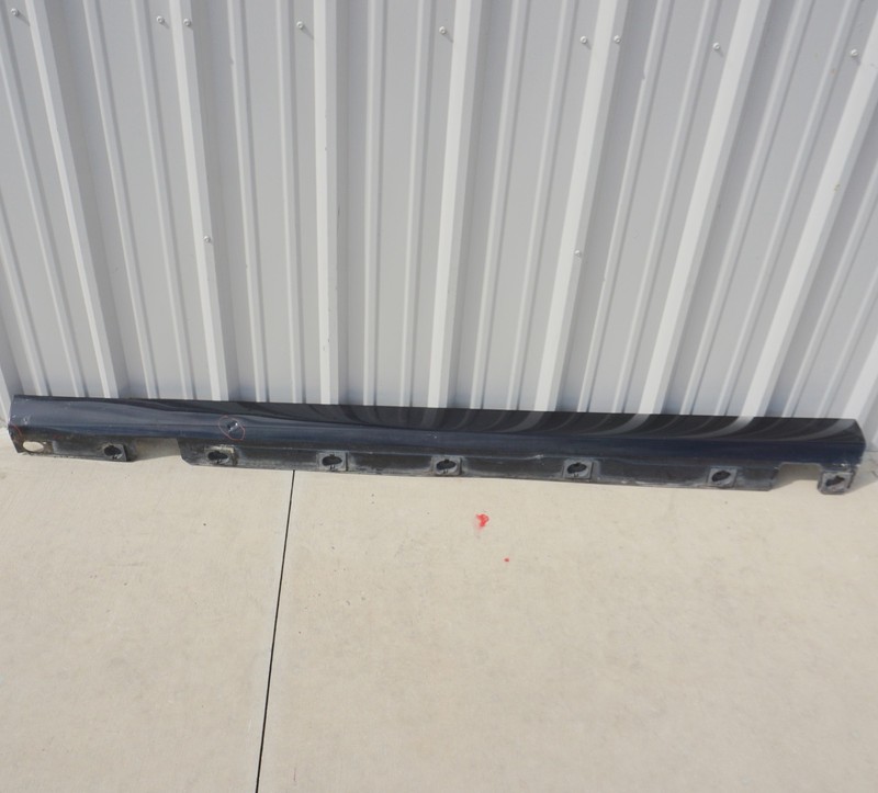 2010 - 2013 MERCEDES S550 W221 RIGHT PASS SIDE ROCKER PANEL SKIRT MOLDING OEM