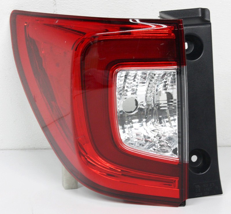 OEM Left Driver Side LED Tail Lamp For Honda Pilot Clear Lens Lower Lens Chip