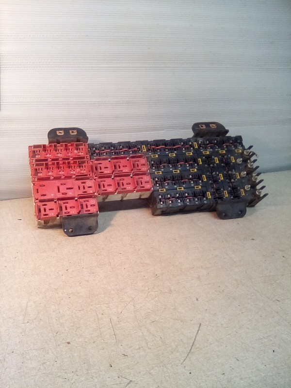 Sterling Freightliner A06-43667-000 Fuse Relay Panel