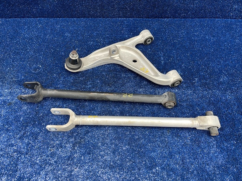 2014-2017 INFINITI Q50 S REAR RIGHT PASSENGER SIDE CONTROL ARM SET OEM