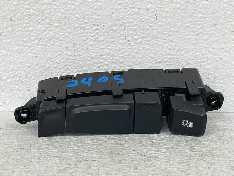⭐2019-2022 HYUNDAI VELOSTER N HEAT SEAT TRACTION STEERING SWITCH OEM LOT2405