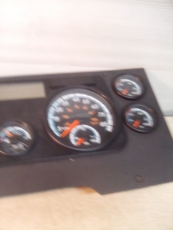 Freightliner A66-69566-000 Dash Gauge Cluster