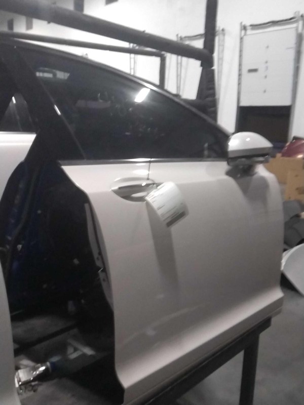 2017 Lincoln MKZ Right Front Door Blue 4DR Sedan 143K Miles OEM Used Part