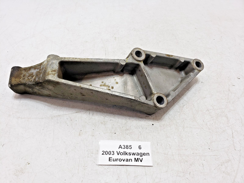 ✅ 99-01 OEM Volkswagen Eurovan MV Transmission Carrier Mount Bracket