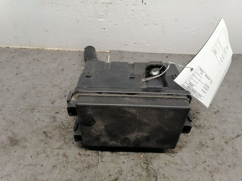 Fuse Junction Box Engine Compartment EX Fits 18-19 ODYSSEY 1557779