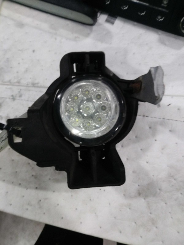 2012 Nissan Altima Right Fog Light Assembly - White, Used, 95K Miles