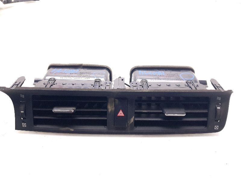 11 12 13 14 15 16 17 Lexus CT200h A/C Vents Center Dash 55670-76010-C0