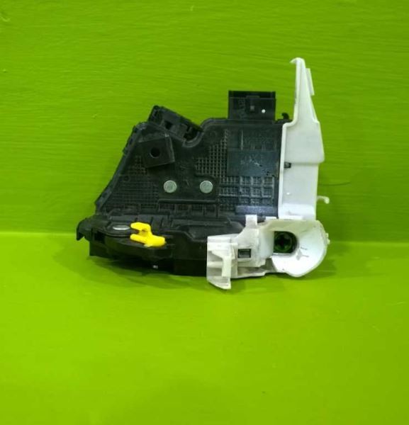 17 18 FORTE DRIVER LEFT FRONT DOOR LOCK LATCH W/O AUTO OEM 3529-28
