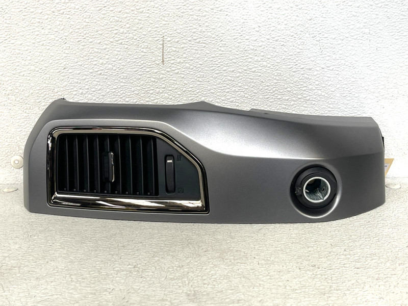 ⭐2016-2019 NISSAN TITAN XD FRONT RIGHT SIDE CENTER DASH AIR VENT OEM LOT2629