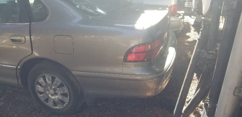 98 99 TOYOTA AVALON XL REAR BUMPER SABLE-4N7 SCRATCHES