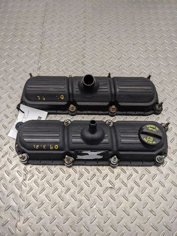 Jeep JK Wrangler 3.8L V6 Engine Valve Covers 2007 2008 2009 2010 2011 00 1173493