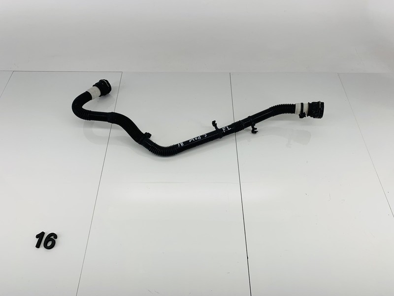 17-23 TESLA MODEL 3 COOLANT COOLING SYSTEM RADIATOR INLET HOSE PIPE OEM