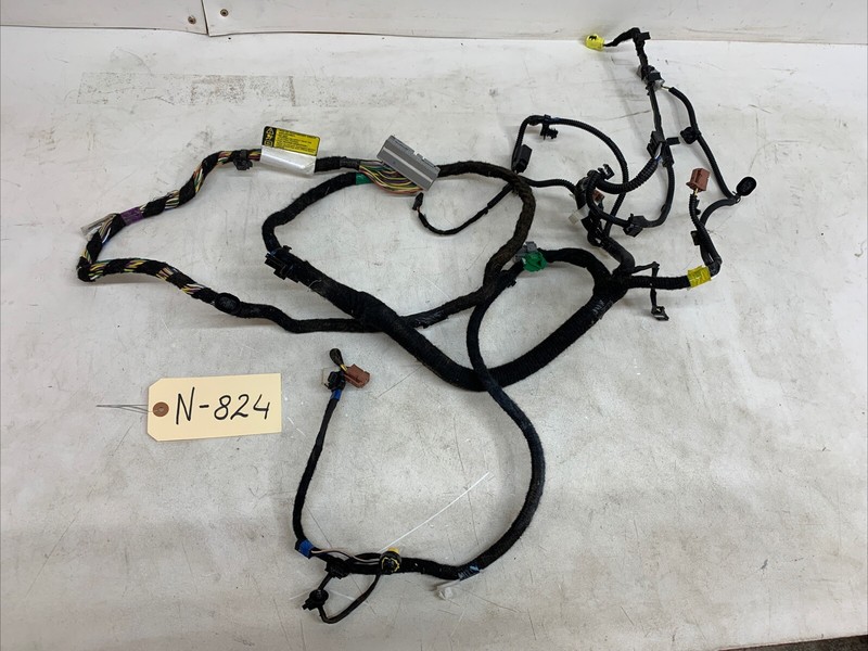 ⚡️17-21 Tesla Y Front Right Seat Wire Harness Cable 1076116-03-F 824 B102