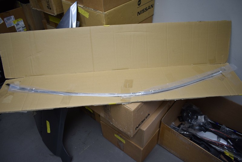 2011-2017 VOLKSWAGEN TOUAREG WINDOW CHROME FACTORY OEM