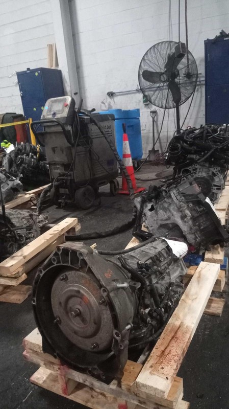 2006 Ford Mustang Automatic Transmission Assembly 132k Miles OEM Silver