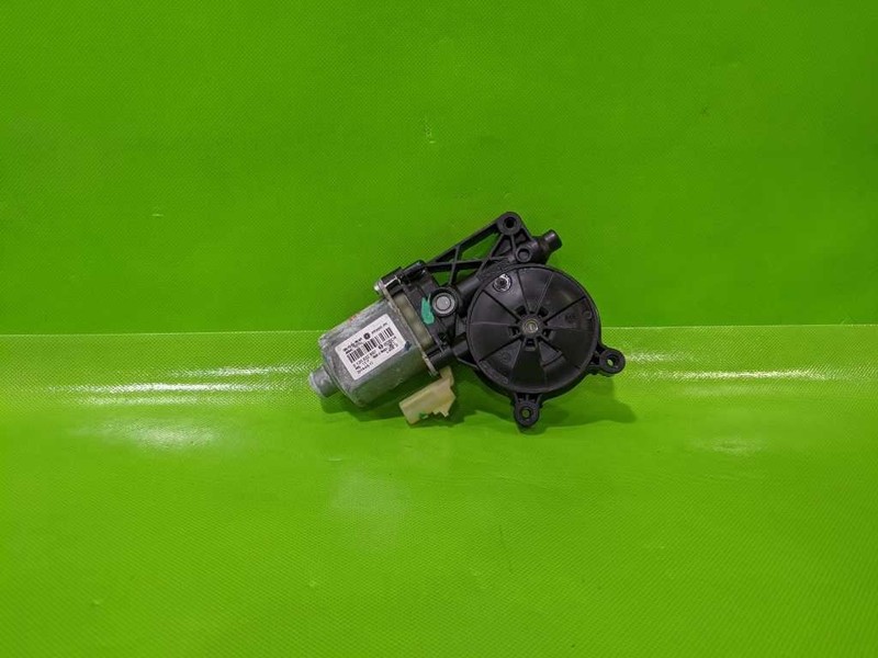 14-18 SILVERADO DRIVER LEFT REAR WINDOW MOTOR OEM 4369-47