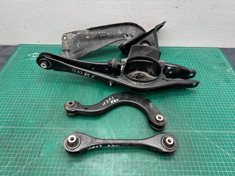 15-20 Audi A3 S3 Sedan REAR RIGHT SIDE SUSPENSION CONTROL ARM SET OEM