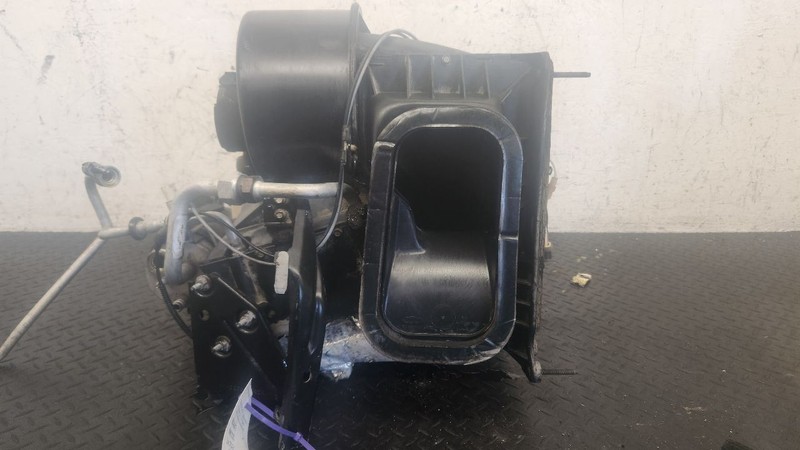 00-05 Ford Excursion Front Evaporator W/ Housing Assembly OEM 4C3Z-19860-AB