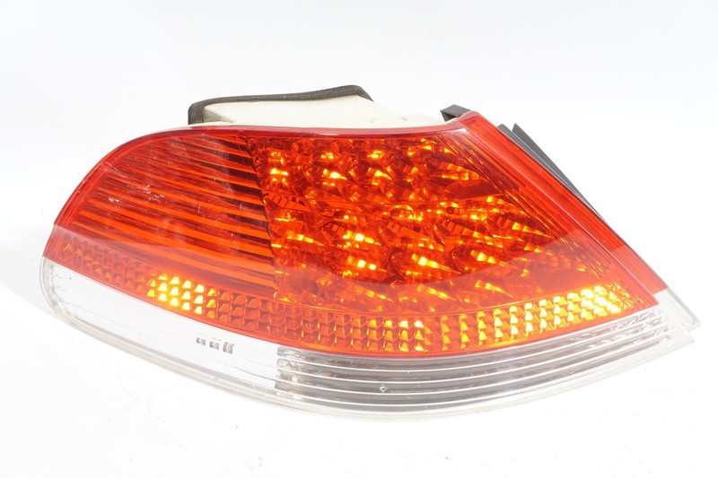 2002 - 2005 BMW 745I E65 REAR LEFT DRIVER SIDE TAILLIGHT OEM