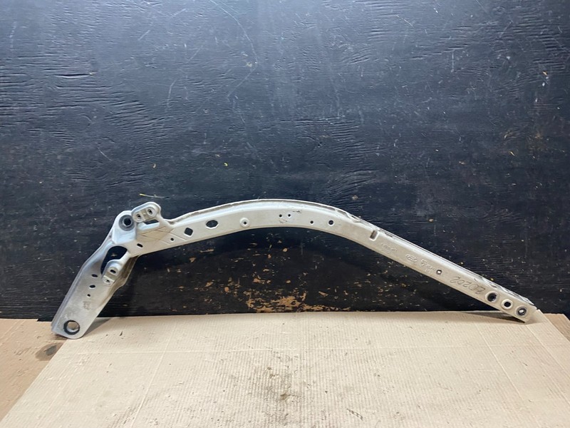 2020 to 2023 Ford Explorer Left Driver LH Upper Tic Bar Oem X2879 DG