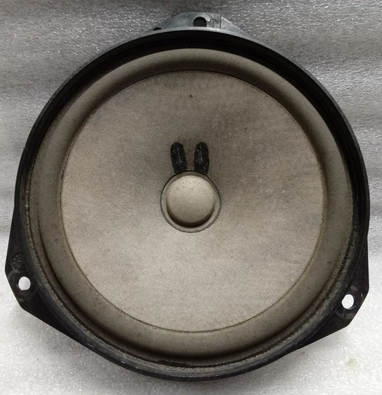 2012-2024 Fiat 500 Ram Promaster RH Front Door Speaker Standard Sound 68073732AA