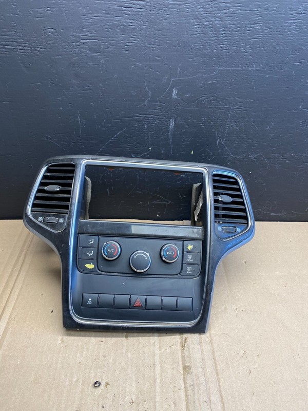 2011-2013 Jeep Grand Cherokee Center Radio Climate Control Bezel Vent AB8799 DG