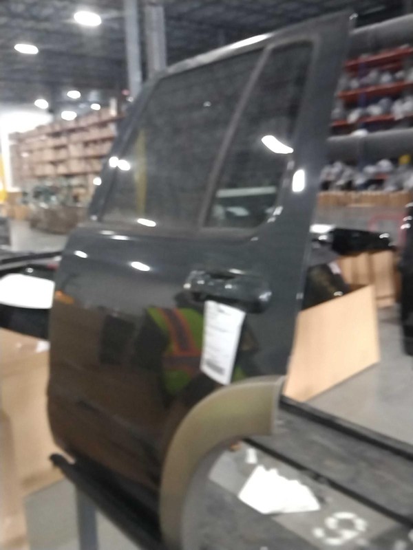 2010 Ford Explorer Left Door Black Used OEM 178124 - Sun Damage, 141k Miles