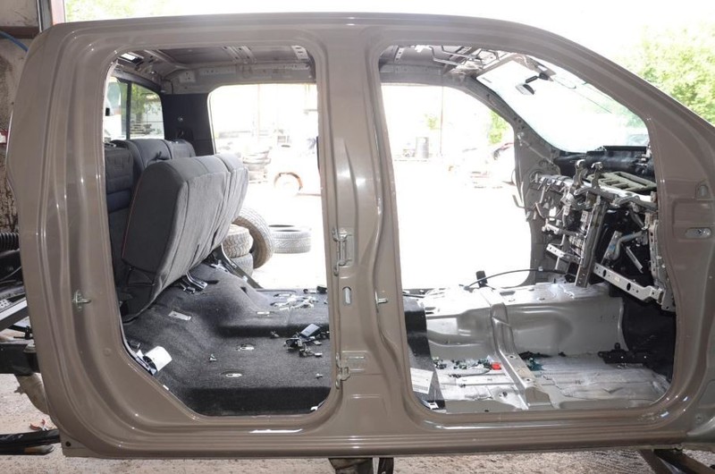 2022-2023 Nissan Frontier Pro-4X Passenger Right Side Rocker and Post