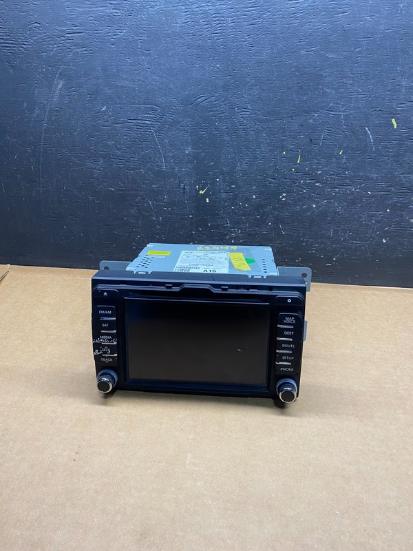 2012 to 2015 Kia Rio Am Fm Cd Player Screen Radio Receiver OEM R2949 DG
