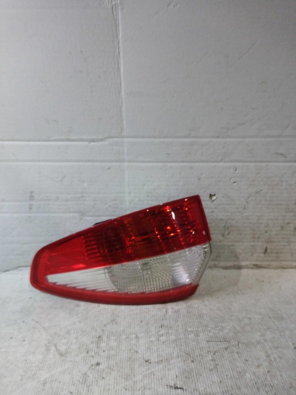 2015 Ford Fiesta Right Tail Light Assembly Black OEM Used 114K Miles
