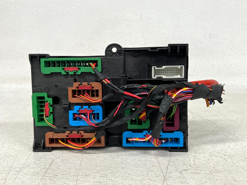 ⭐2016-2019 BMW 740I 750I POWER DISTRIBUTION FUSE RELAY BOX MODULE OEM LOT2722