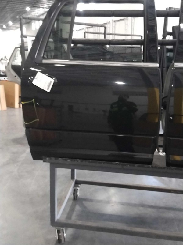 2015 Ford Expedition Rear Right Door Black DENT 146K Miles OEM Part 325479