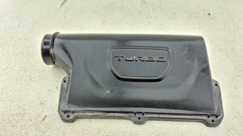 2023-2024 Jeep Compass Air Intake Cleaner cap cover OEM