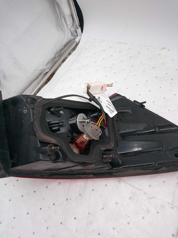 2016 KIA RIO Right Tail Light Assembly Blue OEM 239082 101K Miles