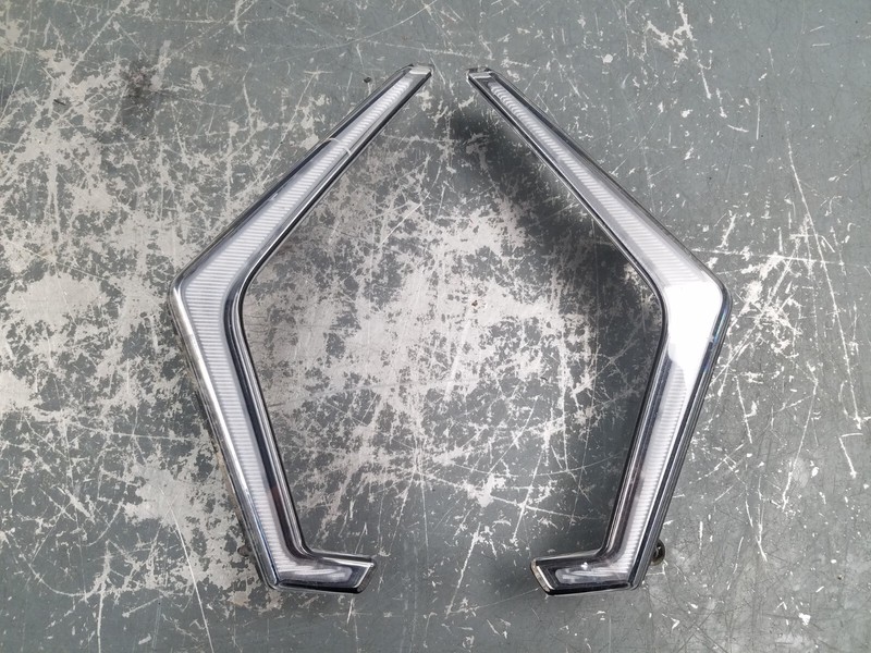 #2999 J5- 2018 16 17 18 Polaris RZR XP 1000 Fang Lights - Damage
