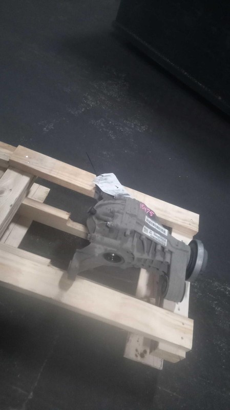 2017 Dodge Durango 4WD Differential Carrier Assembly OEM 68K Miles Silver